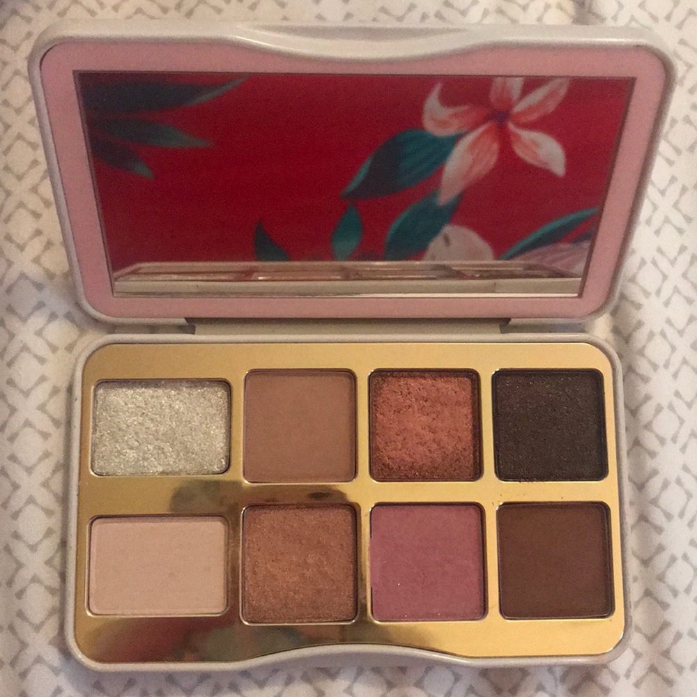 Too Faced Sugar Cookie palette
